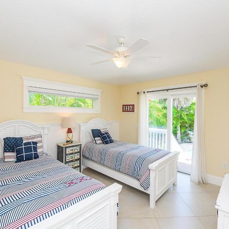 Gulf Breeze Villa Holmes Beach Exterior photo